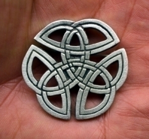 Celtic Knot Pin | Celtic Jewelry in Fine Pewter Handcrafted by Treasure ...