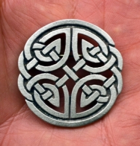 Celtic Knot Pin in Fine Pewter by Treasure Cast