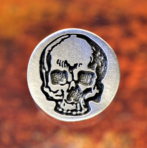 large skull buttons